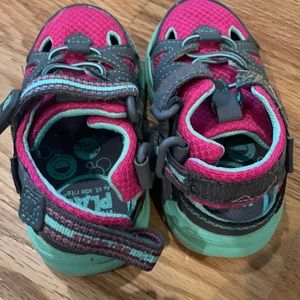 Girls stride rite shoes size 5.5M